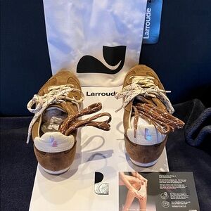 Larroude Stella Sneaker in russet suede and ivory leather